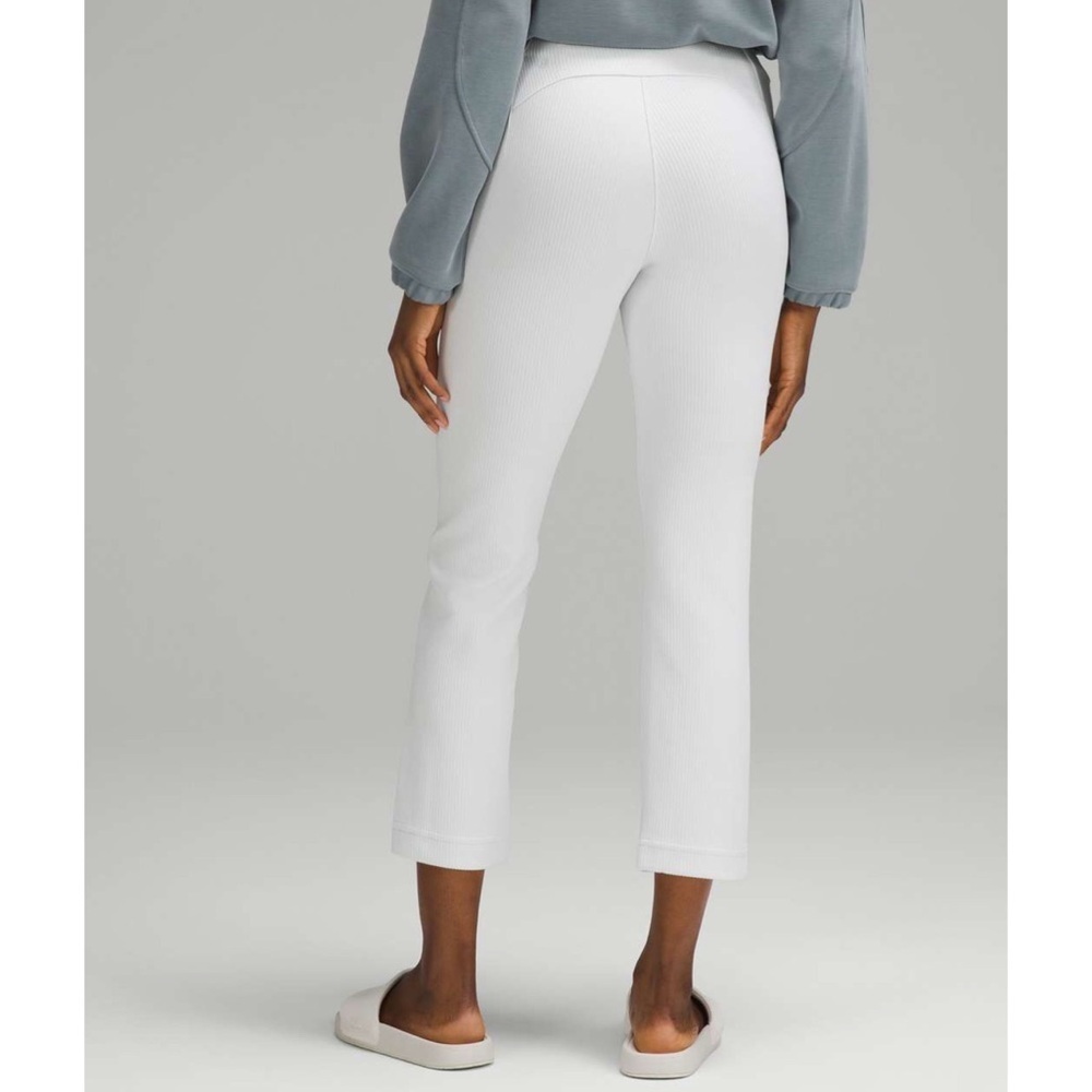 Lululemon Ribbed Softstreme Zip Leg High Rise Crop Pant Light Vapor 12 NWT - Picture 3 of 12